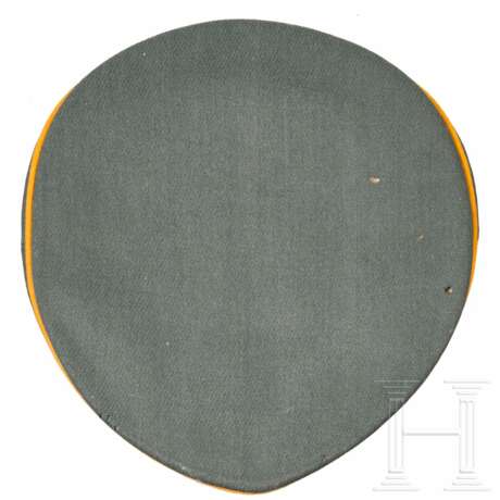 A visor cap for cavalry officers - photo 4