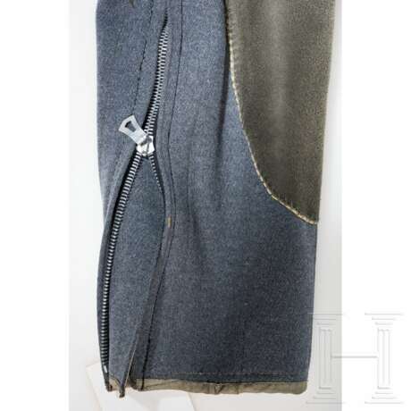 A pair of breeches for officers - photo 3