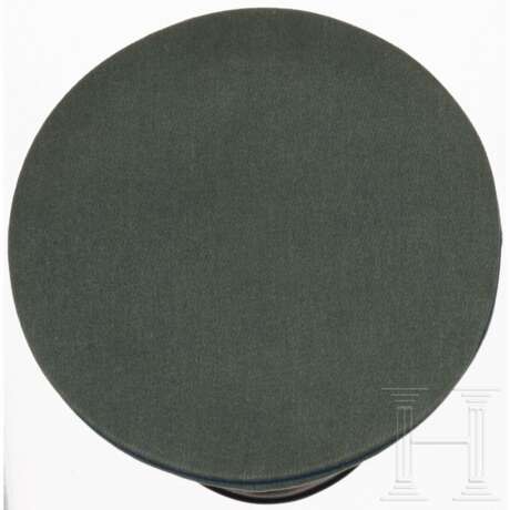 A visor cap for an Army doctor - photo 4