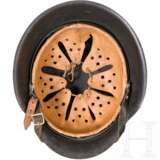 A Luftwaffe steel helmet M 42 and a belt - photo 3