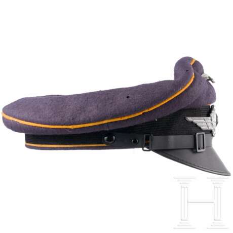 A visor cap for EM/NCOs of the Flying or Parachute Corps - photo 2