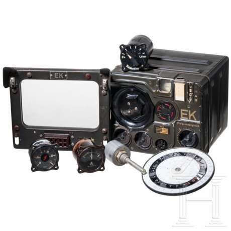 A shortwave receiver "E 10 a K" of the FuG10 with suspension frame - photo 1