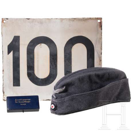 A small grouping of a fighter pilot - Foto 1