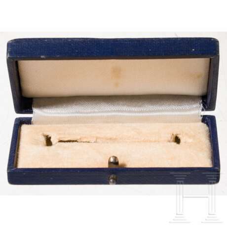 A small grouping of a fighter pilot - Foto 3