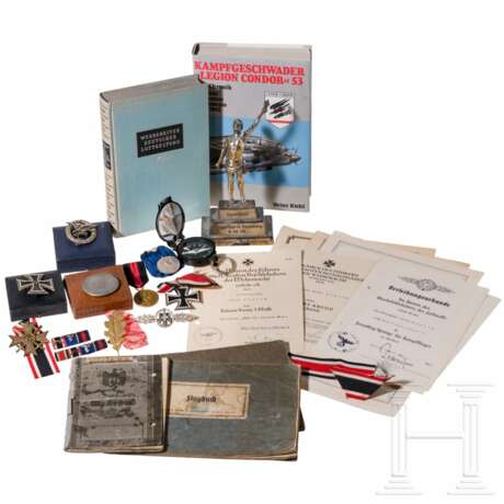 Grouping of an Oberfeldwebel serving with KG 53 "Legion Condor", 69 missions - Foto 1