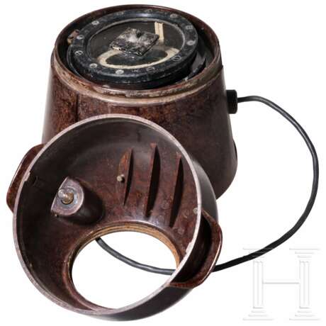 A Kriegsmarine ship compass with lighting - фото 2