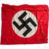 A large building flag, dimensions 315 x 115 cm - photo 2