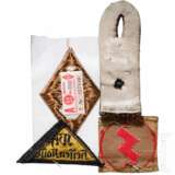 Three HJ belt buckles - photo 4