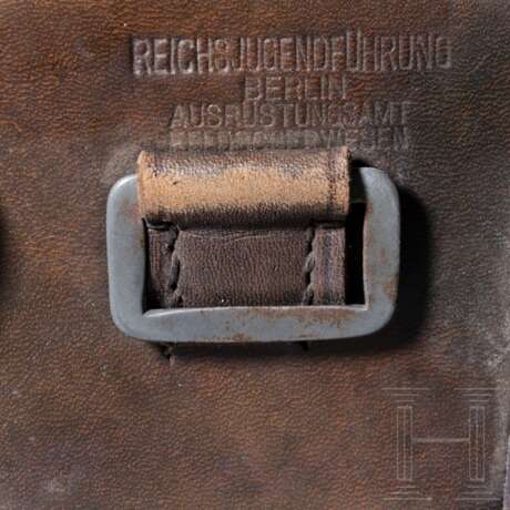 A First-Aider's belt pouch of "Reichsjugendführung" - photo 4 A First-Aider's belt pouch of "Reichsjugendführung" - photo 4