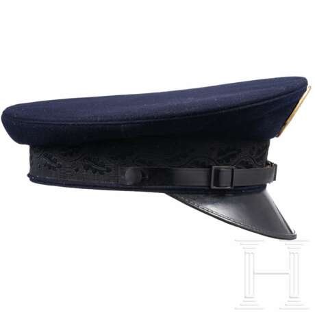 A DAF visor cap - фото 2 A DAF visor cap - фото 2