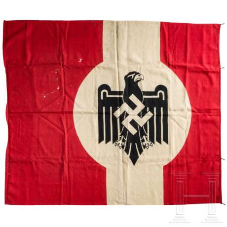 An NSRL flag, dimensions 120 x 140 cm - photo 2 An NSRL flag, dimensions 120 x 140 cm - photo 2