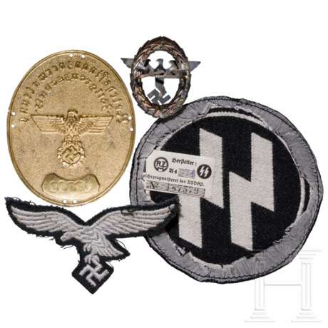 A small group of cloth insignia - photo 3 A small group of cloth insignia - photo 3