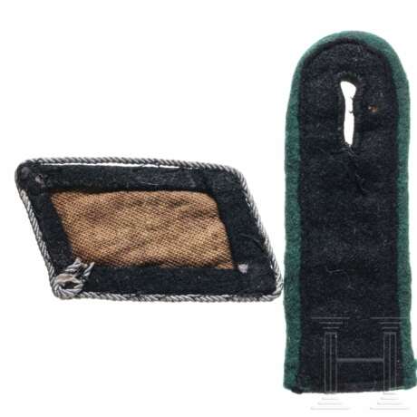 A group of cloth insignia for members of the DAG company security service - photo 2 A group of cloth insignia for members of the DAG company security service - photo 2