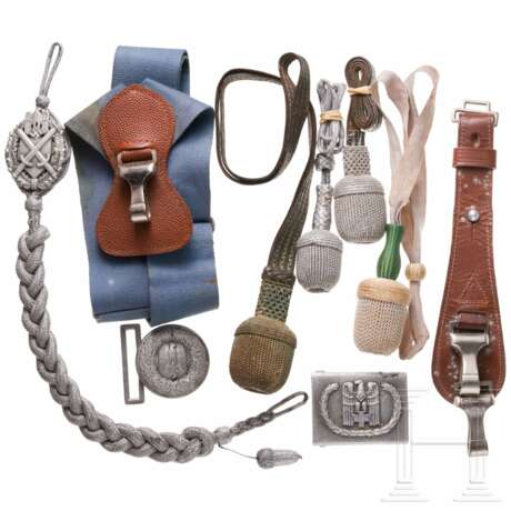 A small group of militaria - photo 1 A small group of militaria - photo 1