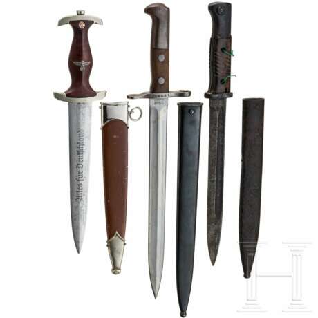 Three edged weapons - фото 1