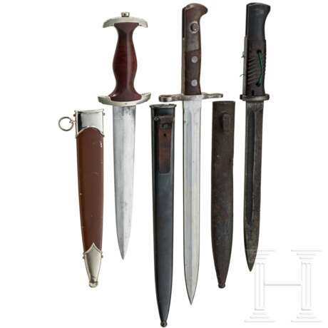 Three edged weapons - фото 2