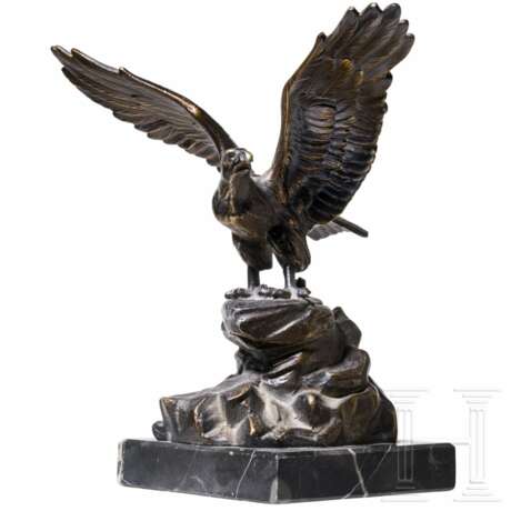 Three cigarette card albums and military passports - photo 3 Three cigarette card albums and military passports - photo 3