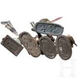 Ten Elastolin and Lineol soldiers with standard bearers, marching and in goose-step - photo 4