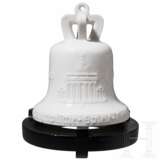 A KPM porcelain bell of the 1936 Olympic Games, with wooden stand - photo 2