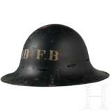 A British Civil Defence helmet - фото 1