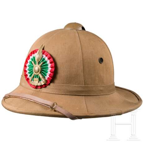 A tropical helmet M1928 for members of the heavy artillery - фото 1