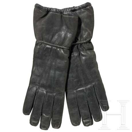 A pair of winter gloves for paratroopers - фото 1 A pair of winter gloves for paratroopers - фото 1