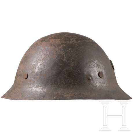 An air raid helmet, Japan, circa 1940 - photo 2 An air raid helmet, Japan, circa 1940 - photo 2