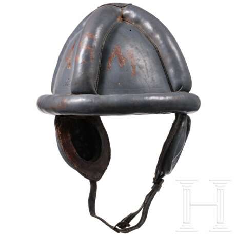 A protective helmet for tank crews of the Romanian Army ca 1935/40 - Foto 1