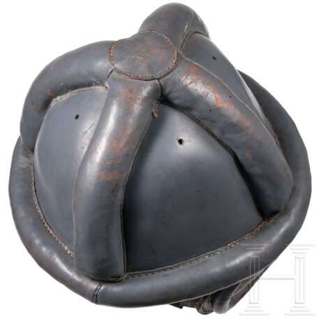 A protective helmet for tank crews of the Romanian Army ca 1935/40 - Foto 4