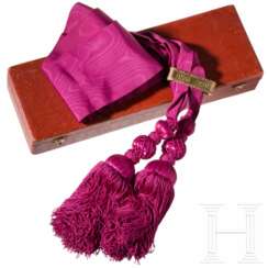 A commemorative sash for officers of the Spanish Civil War 1936-39, with case