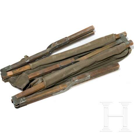 A cot bed of the "Huntington Tent & Awning Company", dated "March 1945" - photo 2 A cot bed of the "Huntington Tent & Awning Company", dated "March 1945" - photo 2