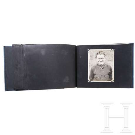 A photo album of Wyoming and the Yellowstone National Park, 1930ies - photo 7