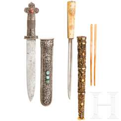 Dughti und Besteck aus Bein, Tibet/China, 20. Jhdt.