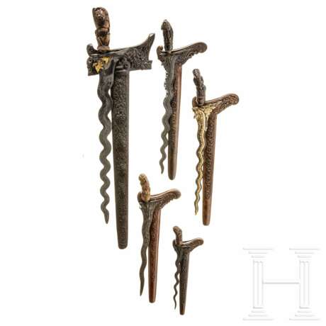 Fünf Krise sowie ein Ständer, Indonesien, 20. Jhdt. - фото 3