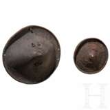 Zwei Lederschilde, Nordafrika, um 1900 - Foto 1