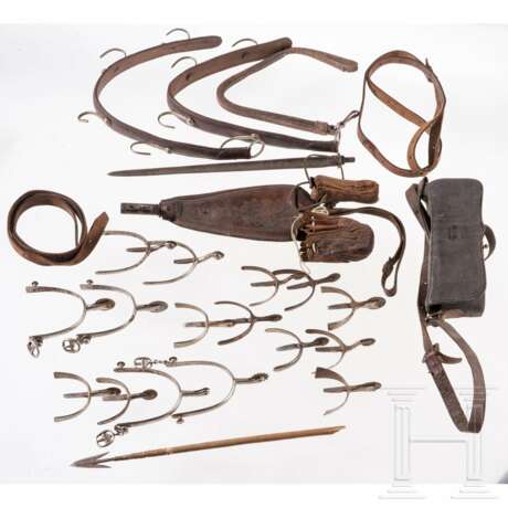 Konvolut Sporen und diverses, deutsch, um 1900 - фото 1 Konvolut Sporen und diverses, deutsch, um 1900 - фото 1