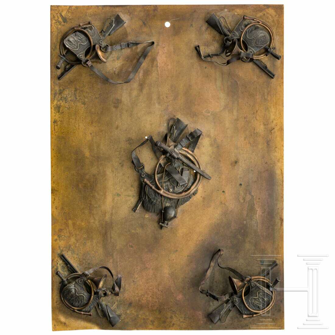 Messing-Ziertafel mit jagdlichen Trophäen,, deutsch, 2. Hälfte 19. Jhdt. Messing-Ziertafel mit jagdlichen Trophäen,, deutsch, 2. Hälfte 19. Jhdt.