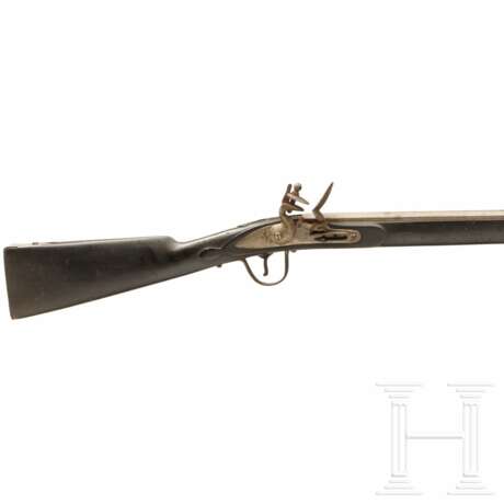 Steinschlossflinte, Sammleranfertigung im Stil des 18. Jhdts. - photo 4 Steinschlossflinte, Sammleranfertigung im Stil des 18. Jhdts. - photo 4