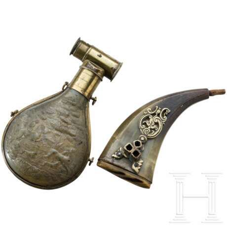 Zwei Horn-Pulverflaschen, deutsch, 18./19. Jh. - photo 1 Zwei Horn-Pulverflaschen, deutsch, 18./19. Jh. - photo 1