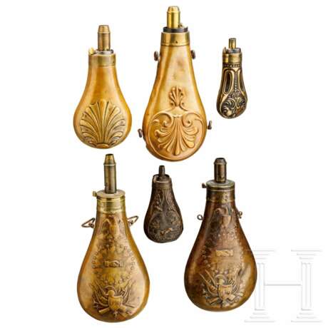 Sechs Pulverflaschen, deutsch und amerikanisch, 19. Jhdt. - фото 1 Sechs Pulverflaschen, deutsch und amerikanisch, 19. Jhdt. - фото 1