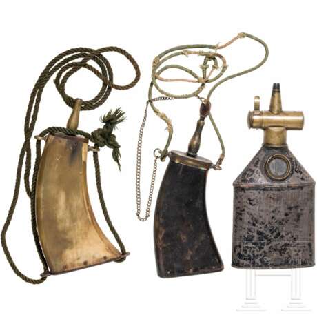 Drei Pulverflaschen, deutsch, 19. Jhdt. - фото 1 Drei Pulverflaschen, deutsch, 19. Jhdt. - фото 1