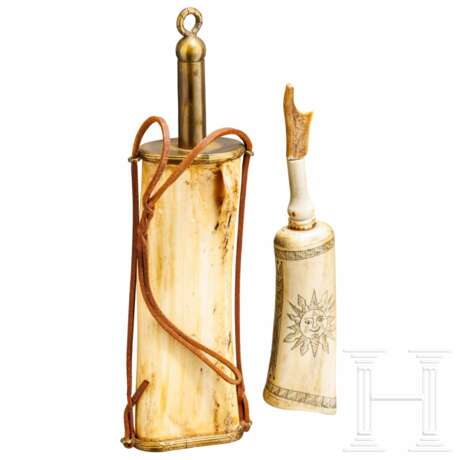 Zwei Pulverhörner, deutsch, um 1900 - photo 2 Zwei Pulverhörner, deutsch, um 1900 - photo 2