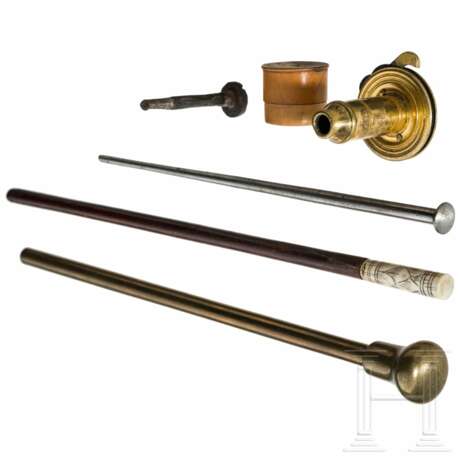 Drei Pistolenladestöcke und weiteres Zubehör, 16. bis 19. Jhdt. - Foto 2