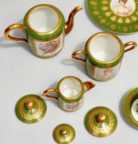 Unique table service Napoleon. Sevre Polychrome painting Empire At the turn of 19th -20th century - photo 16 Unique table service Napoleon. Sevre Polychrome painting Empire At the turn of 19th -20th century - photo 16