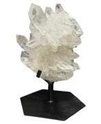 Aperçu. Amas monumental de cristal de roche naturel du Br&eacute;sil, 30 kg, collect&eacute; vers 1980 