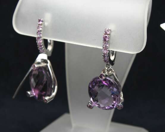 Bijoux en or sertis d&39;améthystes et de saphirs roses Gold Other style 21th century - Foto 12 Bijoux en or sertis d&39;améthystes et de saphirs roses Gold Other style 21th century - Foto 12