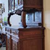 Buffet sculpt&eacute; en bois. Ch&ecirc;ne. Hollande. Ann&eacute;es 1910. Dimensions&nbsp;: hauteur 243&nbsp;cm&nbsp;; largeur 130&nbsp;cm&nbsp;; profondeur 51&nbsp;cm. Oak Other style Early 20th century - Foto 6