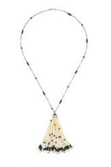 Natural-Pearl-Onyx-Sautoir