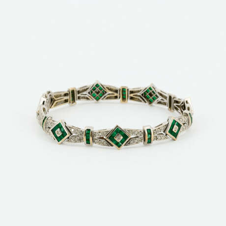 Emerald-Diamond-Bracelet - photo 4 Emerald-Diamond-Bracelet - photo 4