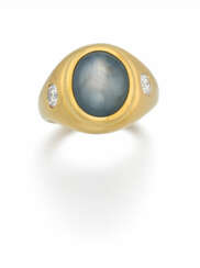 Star Sapphire-Diamond-Ring